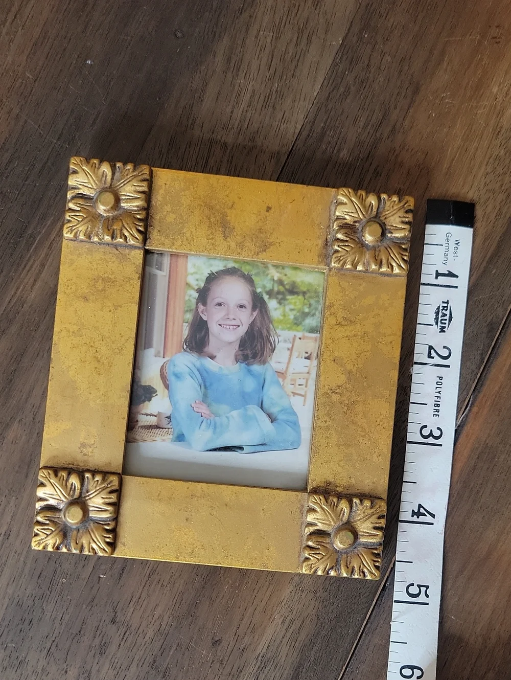 N/A gold leaf